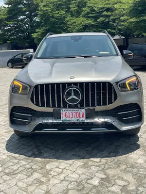 Mercedes-Benz GLE-Class 2022 Gold