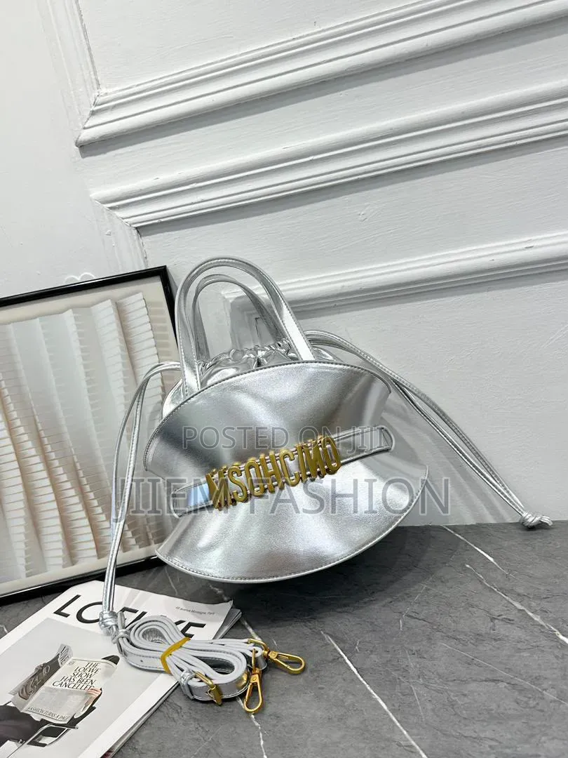 MOSCHINO BAG - Fully Boxed Luxury Ladies Handbag