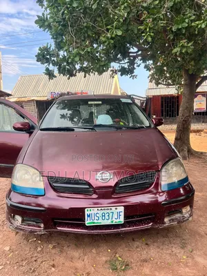 Nissan Almera 2005 Red