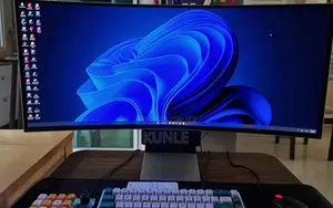 Samsung Odyssey OLED G8 (34")