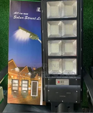 800 Watts Solar Lamp