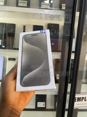 New Apple iPhone 15 Pro Max 512 GB Silver