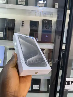 New Apple iPhone 15 Pro Max 512 GB Silver
