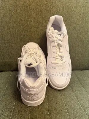 Direct Nike Ebernon Low