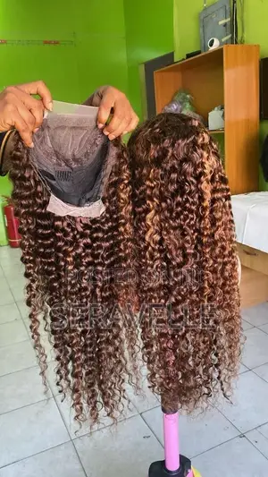 4*4 Full Closure Water Curls P4/30 (Pure Afro)