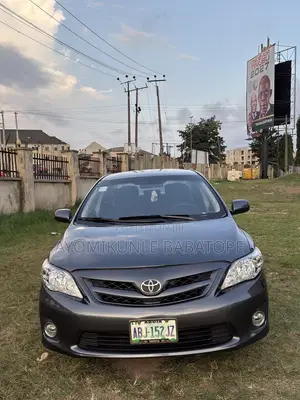 Toyota Corolla 2011 Gray