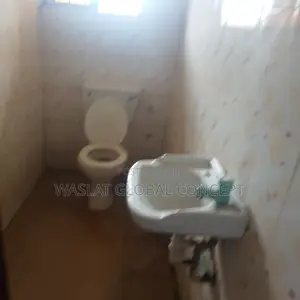 3bdrm Block of Flats in Olosan Estate, Osogbo for rent