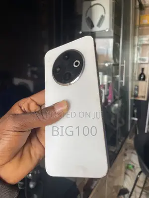 Tecno Spark 30C 128 GB White