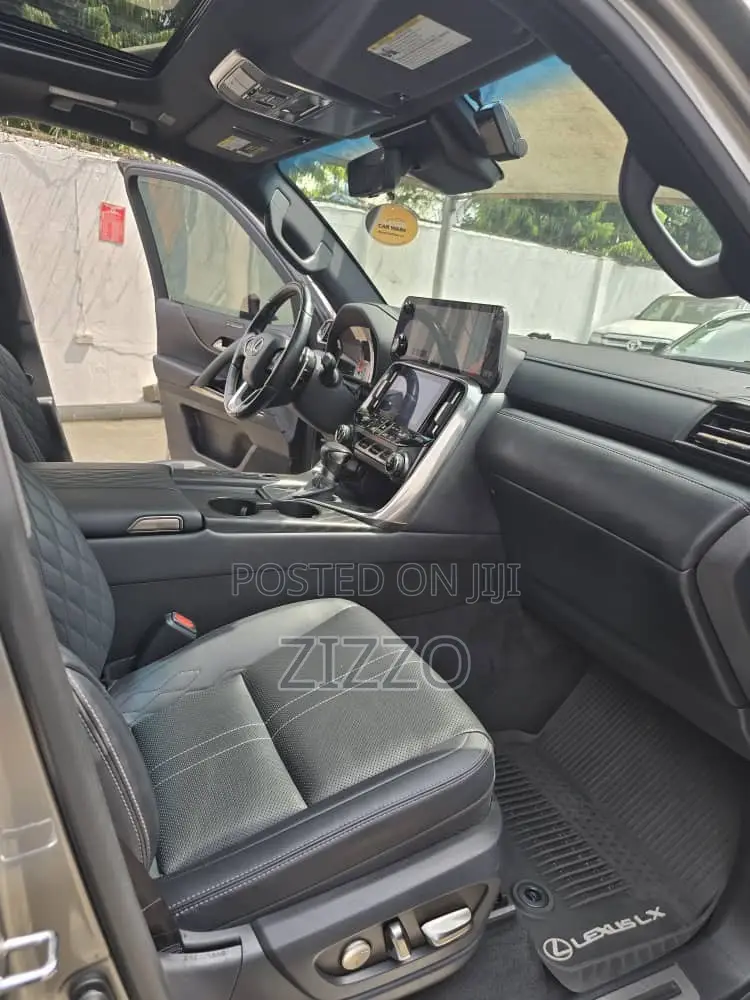 Lexus LX 2023 Gray
