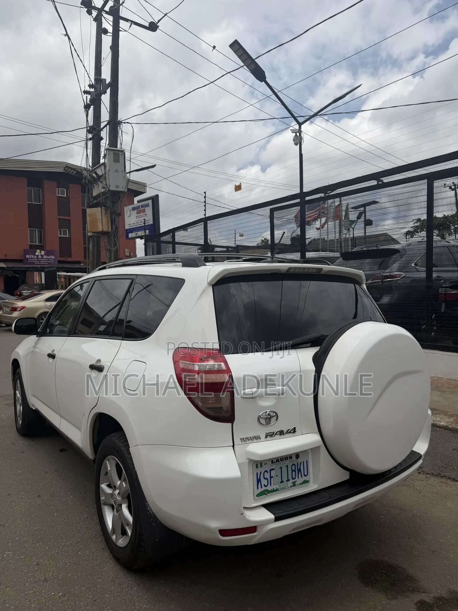 Toyota RAV4 2010 White