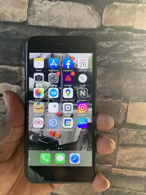 Apple iPhone 7 32 GB Black