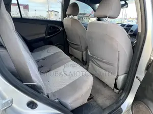 Toyota RAV4 2008 Silver