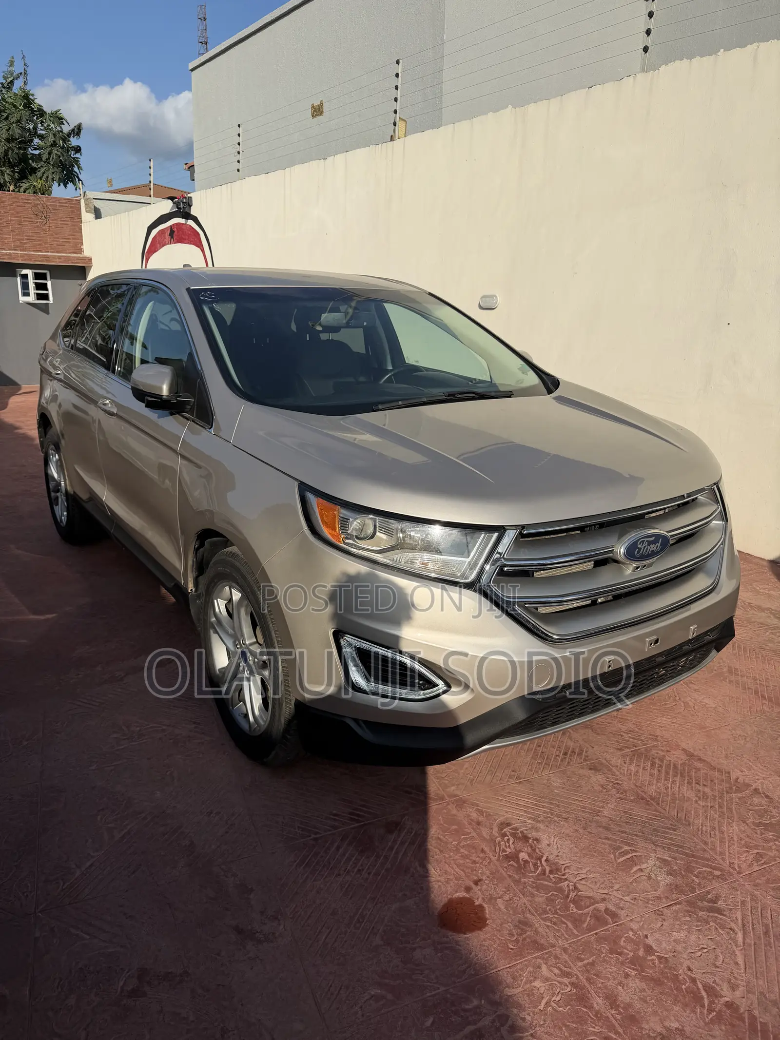Ford Edge Titanium AWD 2018 Gold