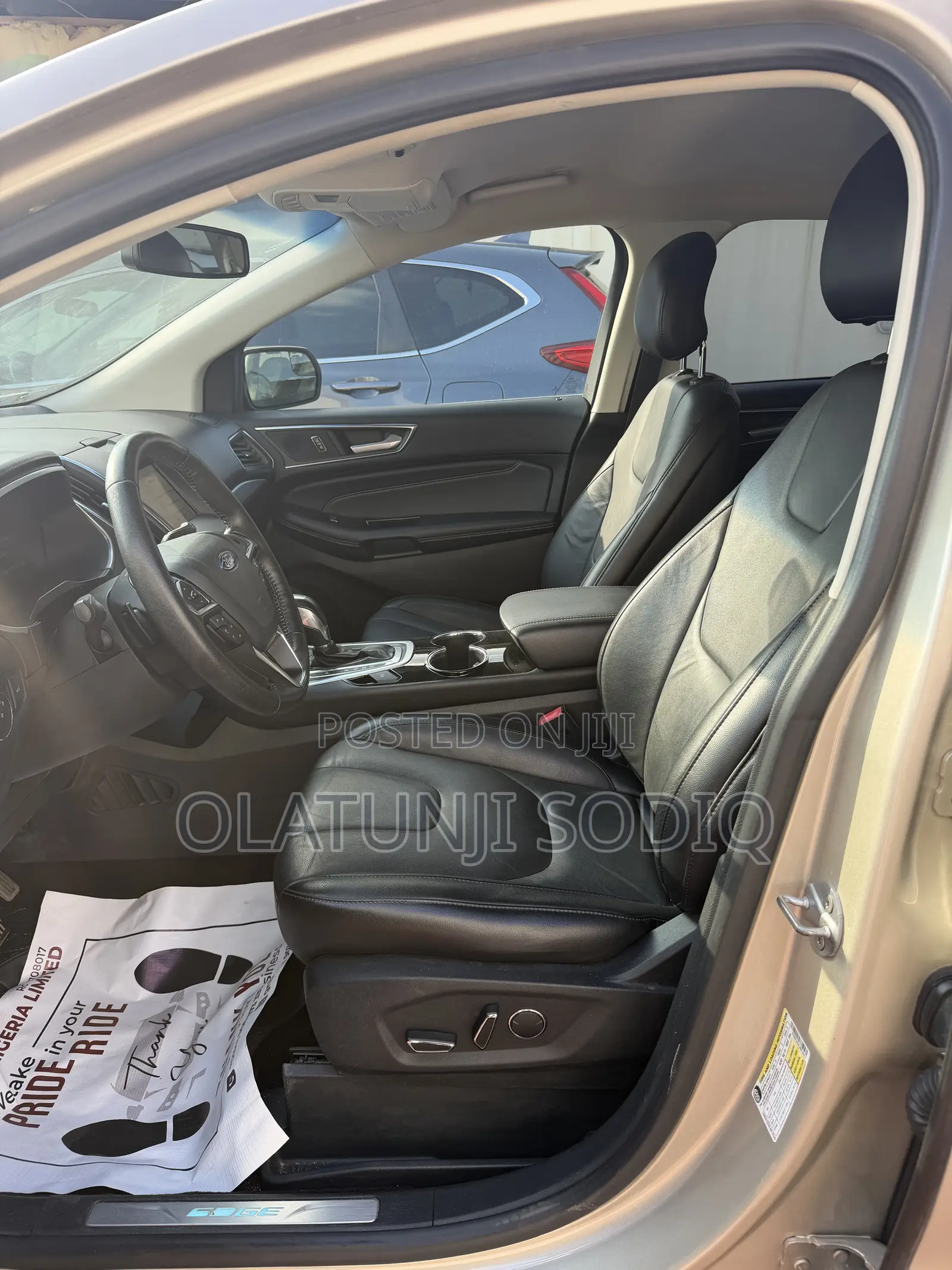 Ford Edge Titanium AWD 2018 Gold