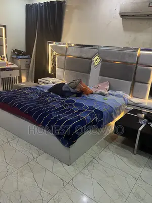 Neatly Used Turkish Bed With Dressing Mirror