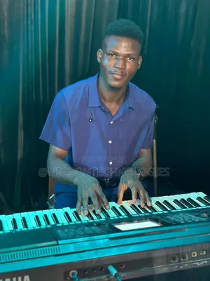 I Play the Keyboard and Want to Apply for This Job