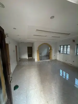 Furnished 3bdrm Block of Flats in Olomi for sale