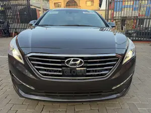 Hyundai Sonata Limited 4dr Sedan (2.4L 4cyl 6A) 2015 Brown