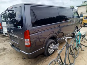 Toyota HiAce 2012 Grey