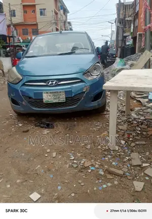 Hyundai I10 2014 Blue