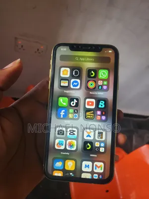 Apple iPhone XR 64 GB Yellow