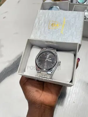 Poedagar Men's / Unisex Silver Quartz Wristwatch With Box