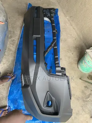 Front Bumper Toyota Hilux 2025