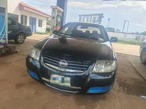 Nissan Sunny 2005 Black