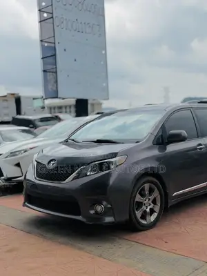 Toyota Sienna Limited FWD 7-Passenger 2013 Gray