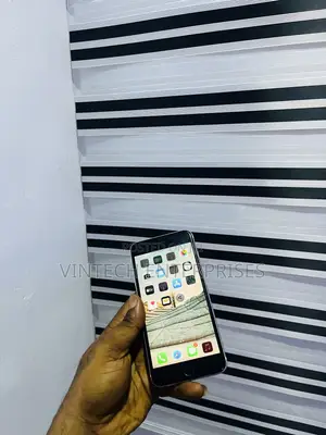 Apple iPhone 6s Plus 64 GB Gold