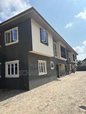 2bdrm Apartment in New Road, Awoyaya for rent