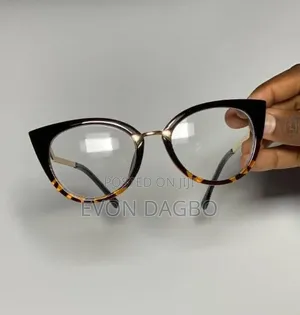 Chic Glasses