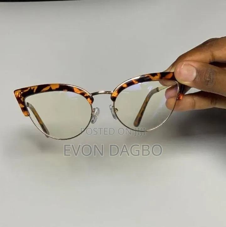 Chic Glasses