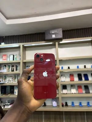 Apple iPhone 13 128 GB Red