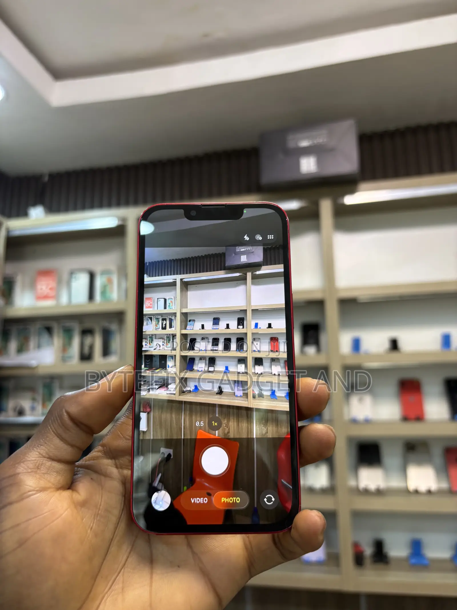 Apple iPhone 13 128 GB Red
