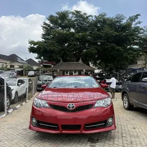 Toyota Camry 2012 Red