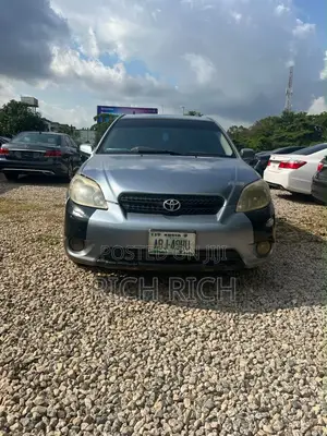 Toyota Matrix Hatchback FWD (1.8L 4cyl 5M) 2007 Blue