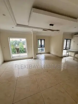 2bdrm Apartment in Lekki Phase 1 for rent