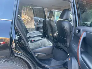 Toyota Highlander Limited 3.5l 4WD 2013 Black