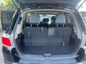 Toyota Highlander Limited 3.5l 4WD 2013 Black