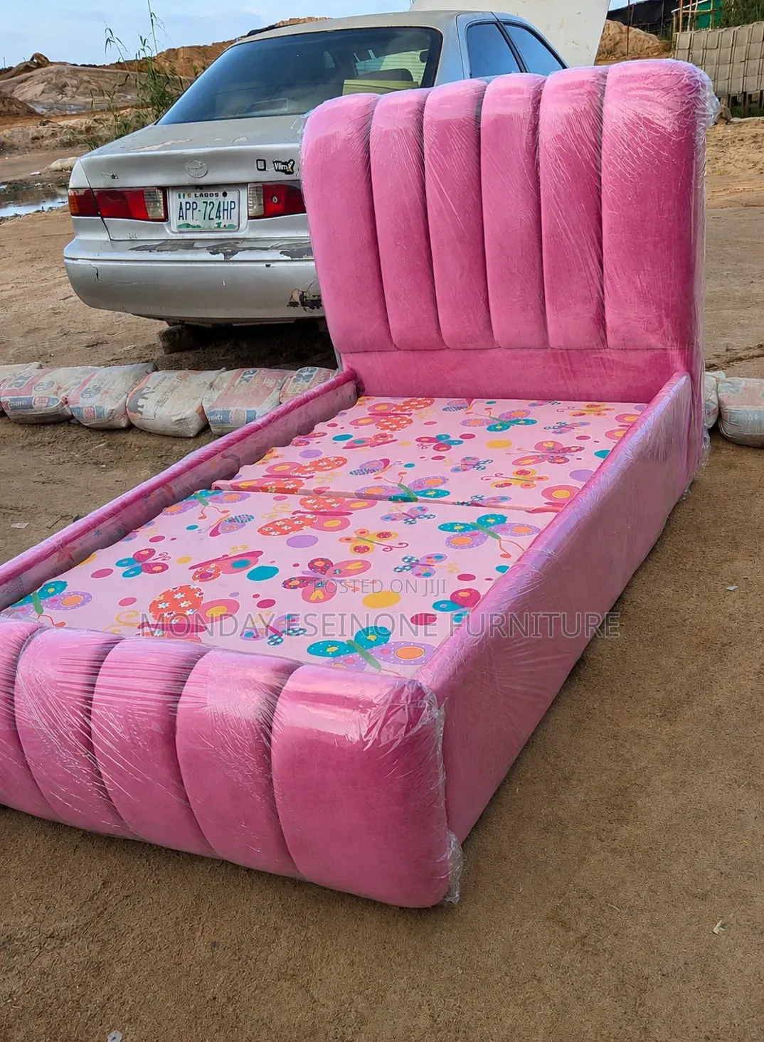 3.5 X 6 FT Pink Padded Bedframe – Strong & Comfortable