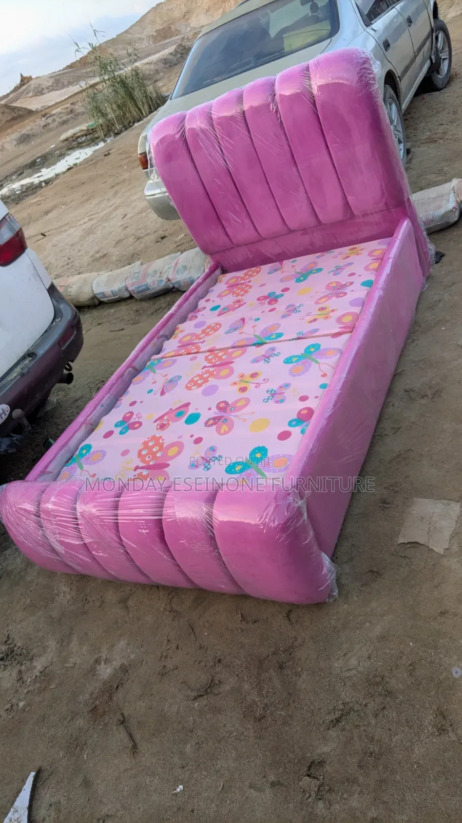3.5 X 6 FT Pink Padded Bedframe – Strong & Comfortable