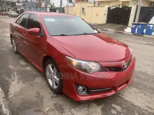 Toyota Camry 2014 Red