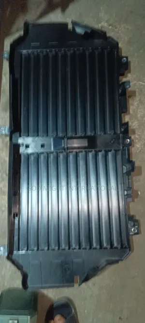 Shutter Grill Toyota Tacoma 2024-2026