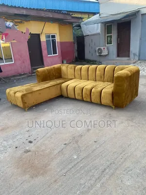Brand New Modern Design Luxury L Shape Padded Sofa