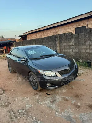Toyota Corolla 2011 Gray