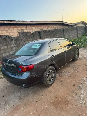Toyota Corolla 2011 Gray