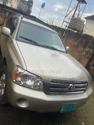 Toyota Highlander 2004 Silver