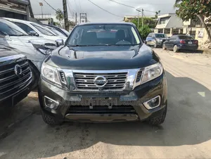 Nissan Navara 2019 Black