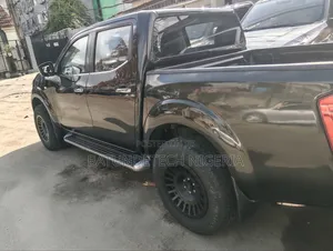 Nissan Navara 2019 Black